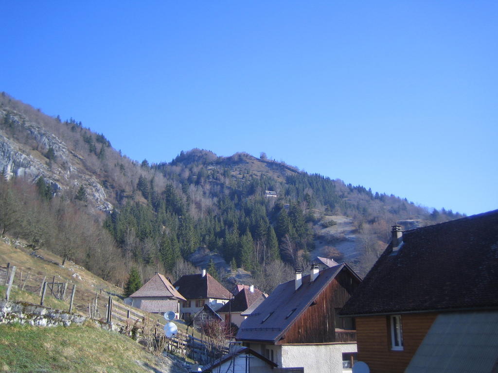 La Chouette à l'heure du Pinson Saint-Pierre-d'Entremont (Savoie) Exterior foto