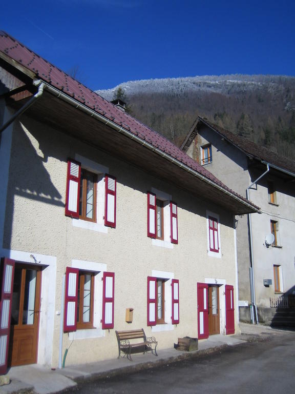 La Chouette à l'heure du Pinson Saint-Pierre-d'Entremont (Savoie) Exterior foto